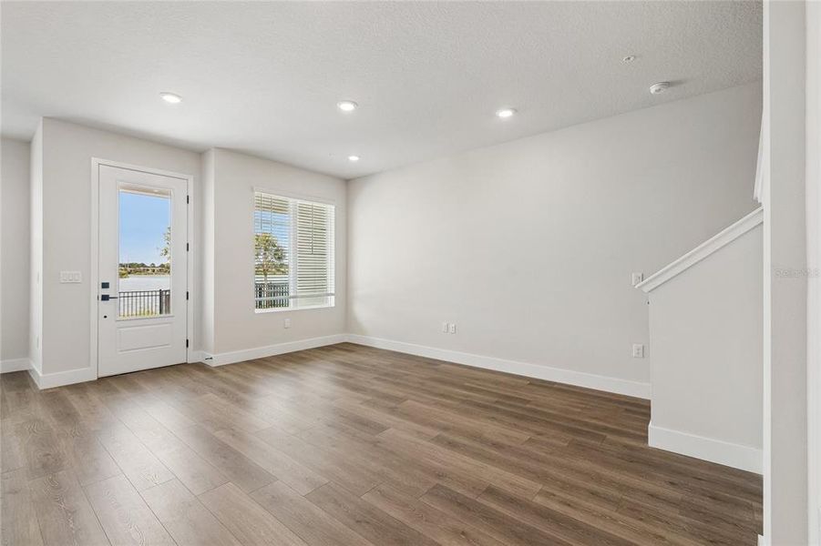Spacious, unfurnished interior of a new home in , Sarasota (Image 16).