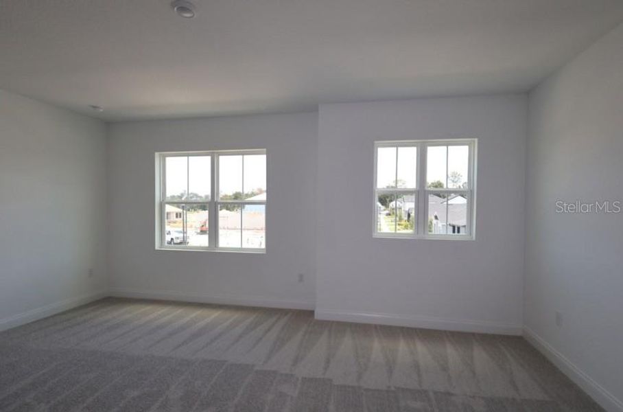 Spacious, unfurnished interior of a new home in Oakfield at Mount Dora Village Series, Mount Dora (Image 7). Spacious, unfurnished interior of a new home in Oakfield at Mount Dora Village Series, Mount Dora (Image 7).
