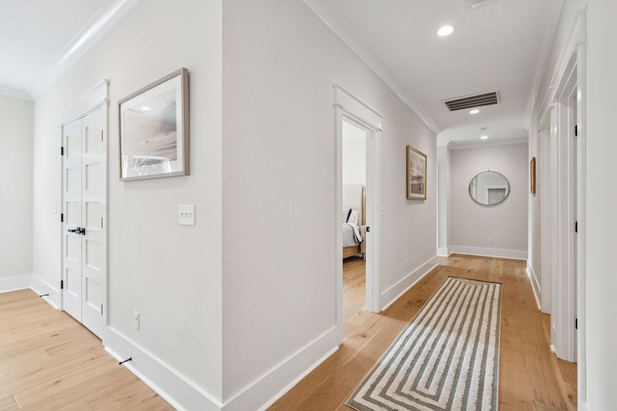 Spacious, unfurnished interior of a new home in , Isle Of Palms (Image 26).