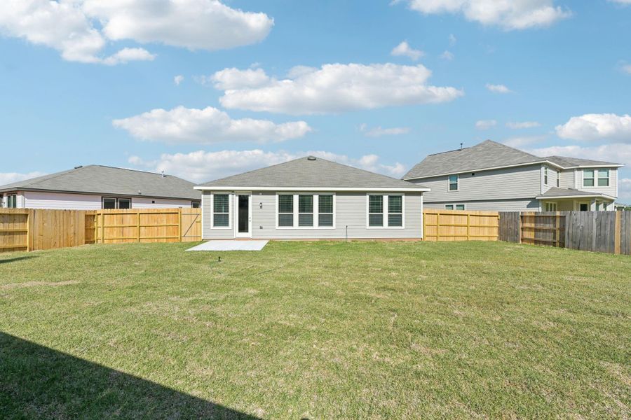 Additional view of backyard space - fully fenced.