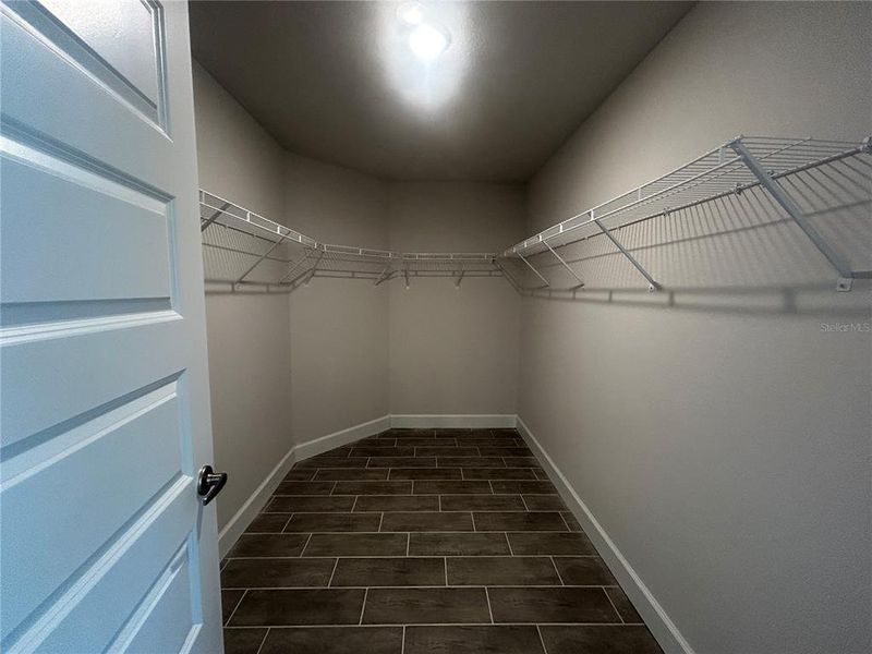 Spacious, unfurnished interior of a new home in Port Charlotte, Punta Gorda (Image 21).