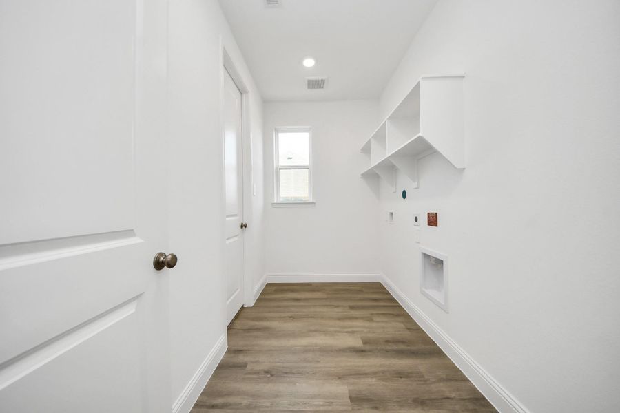 Spacious, unfurnished interior of a new home in ARTAVIA, Conroe (Image 18).