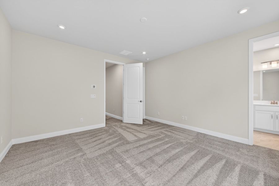 Spacious, unfurnished interior of a new home in Archer Row, Charlotte (Image 41). Spacious, unfurnished interior of a new home in Archer Row, Charlotte (Image 41).