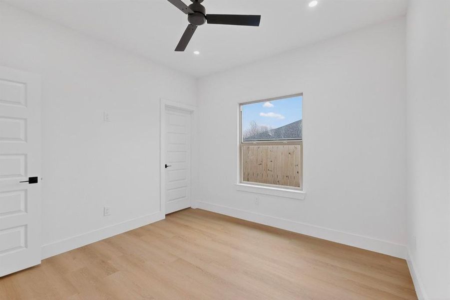 Spacious, unfurnished interior of a new home in , Dallas (Image 25).