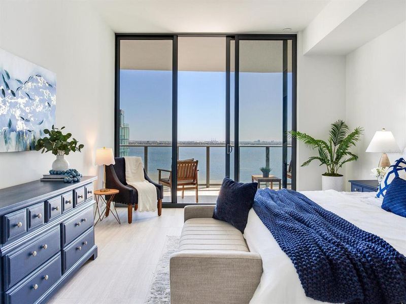 Furnished interior view inside a new home in , Tampa (Image 39).