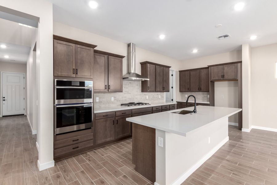 Furnished interior view inside a new home in Rialta, Mesa (Image 4).