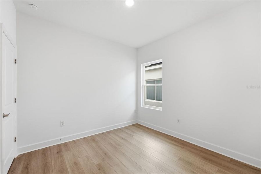 Spacious, unfurnished interior of a new home in , Sanford (Image 21).
