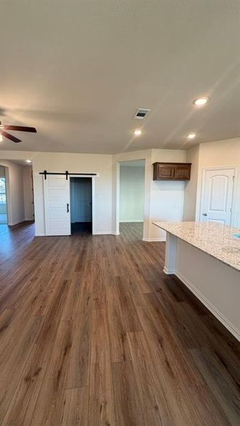 Spacious, unfurnished interior of a new home in Liberty Pointe, Gainesville (Image 8).