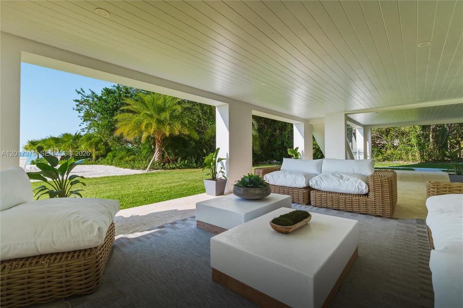 Exterior details and patio area of a home in , Islamorada, Village of Islands (Image 25).
