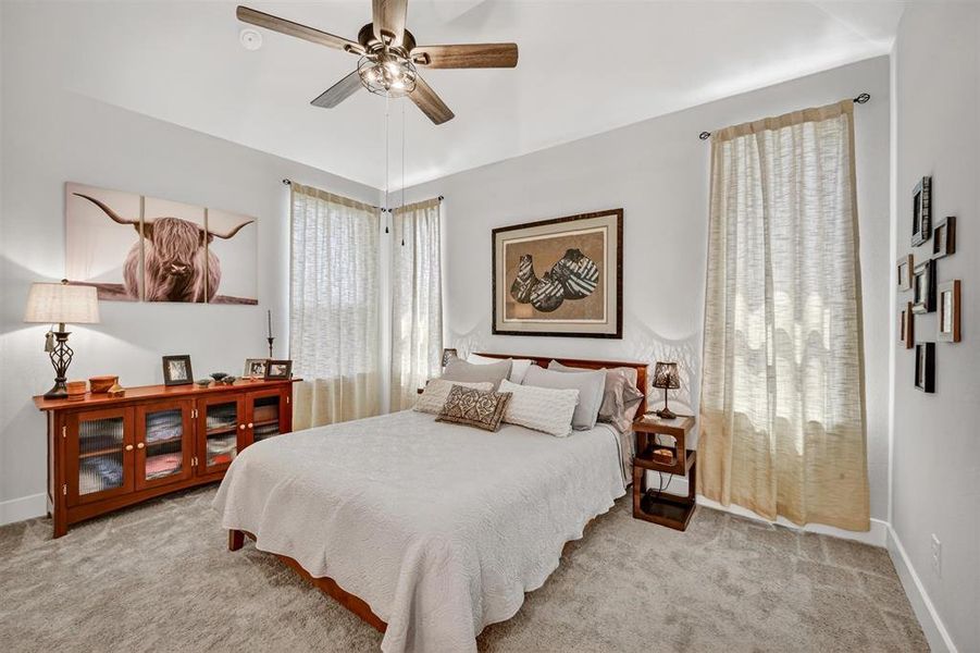 Furnished interior view inside a new home in Heritage Ranch, Sherman (Image 10).