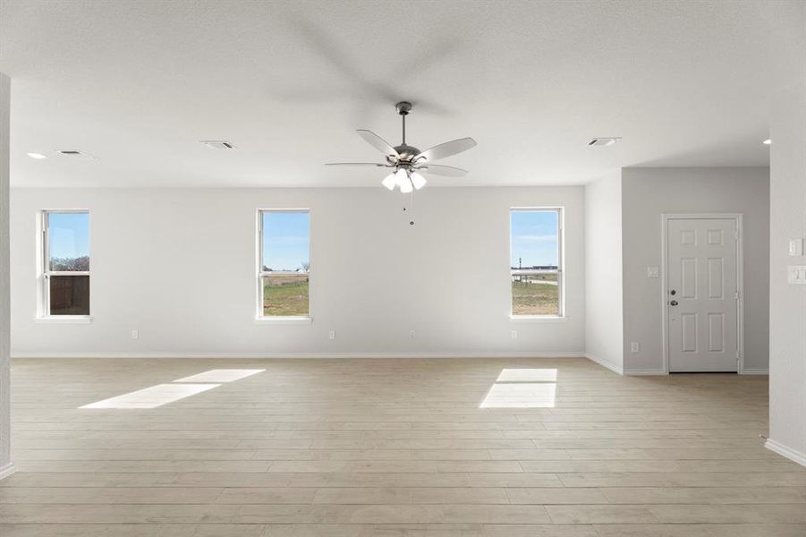 08. 8216 Kingfisher - Family