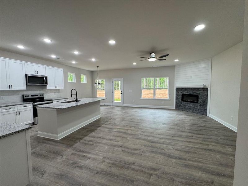 Spacious, unfurnished interior of a new home in , Toccoa (Image 14).