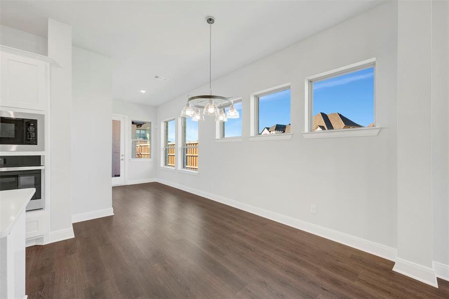 Spacious, unfurnished interior of a new home in Walsh Cottage, Fort Worth (Image 11). Spacious, unfurnished interior of a new home in Walsh Cottage, Fort Worth (Image 11).