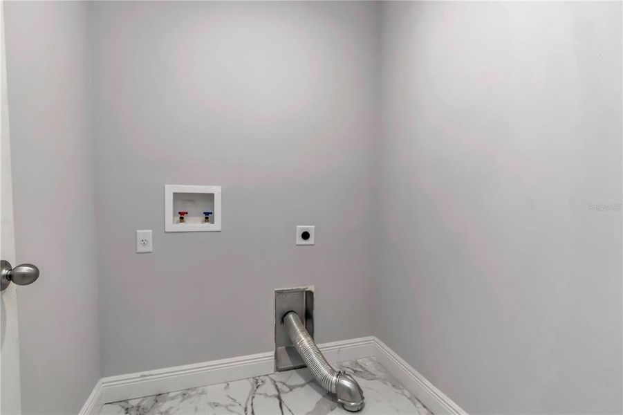 Spacious, unfurnished interior of a new home in Diamond Ridge, Belleview (Image 27).