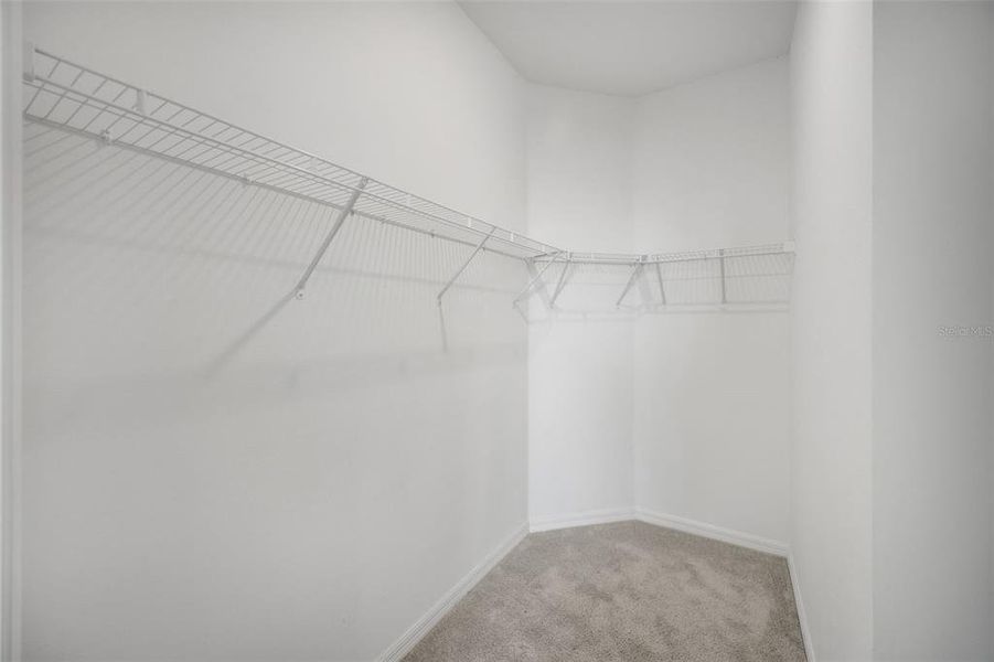 Spacious, unfurnished interior of a new home in Woodcreek, Wesley Chapel (Image 21).