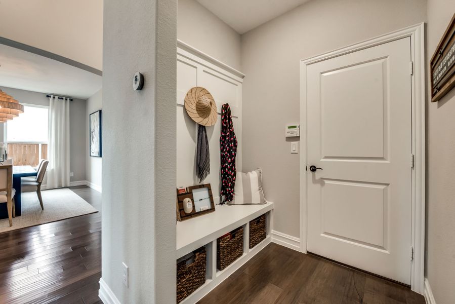 Representative furnished interior of a home built from the Harvard by Pulte Homes in Wellington, Fort Worth (Image 9).