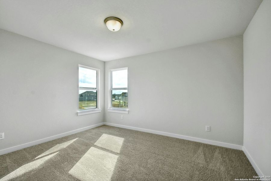 Spacious, unfurnished interior of a new home in Willowbrook, New Braunfels (Image 21).