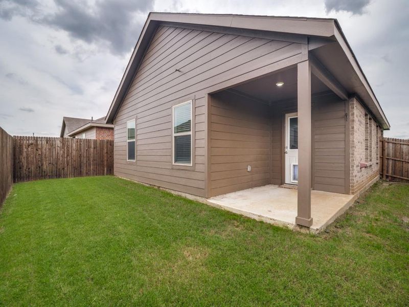 Exterior details and patio area of a home in Magnolia, Josephine (Image 4).