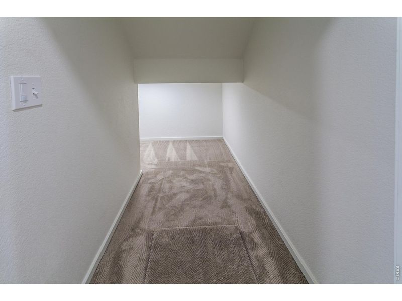 Spacious, unfurnished interior of a new home in , Fort Collins (Image 19).