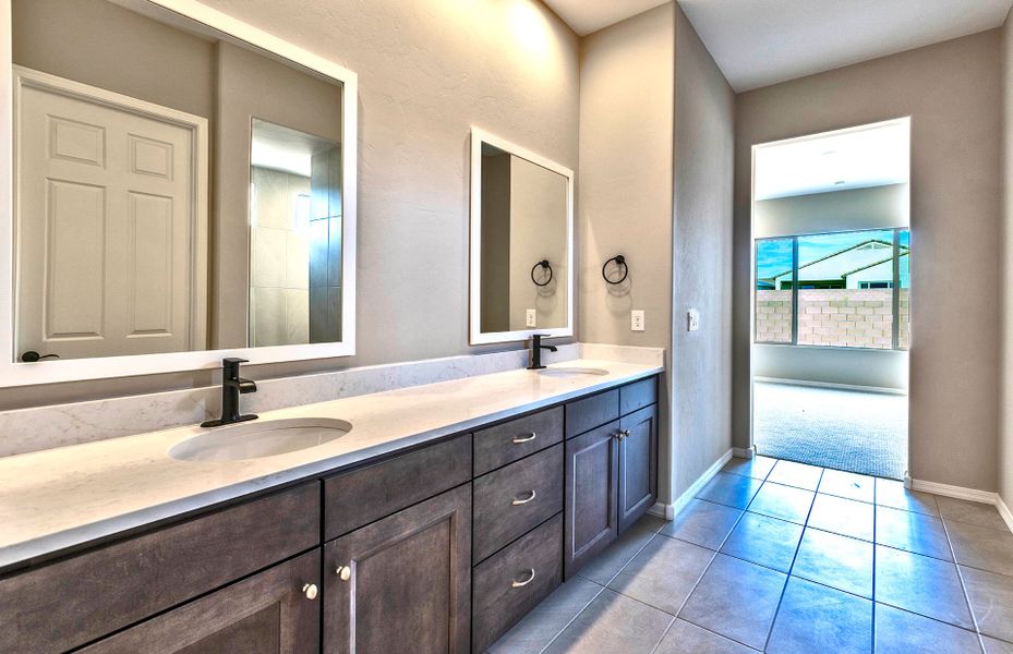 Furnished interior view inside a new home in Vistoso Canyon Estates, Oro Valley (Image 5).