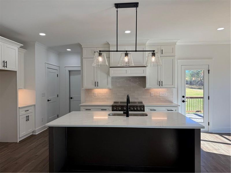 Furnished interior view inside a new home in , Waleska (Image 8).