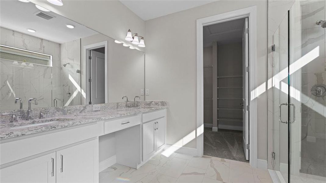 Furnished interior view inside a new home in Cresswind Lakewood Ranch, Lakewood Ranch (Image 8).