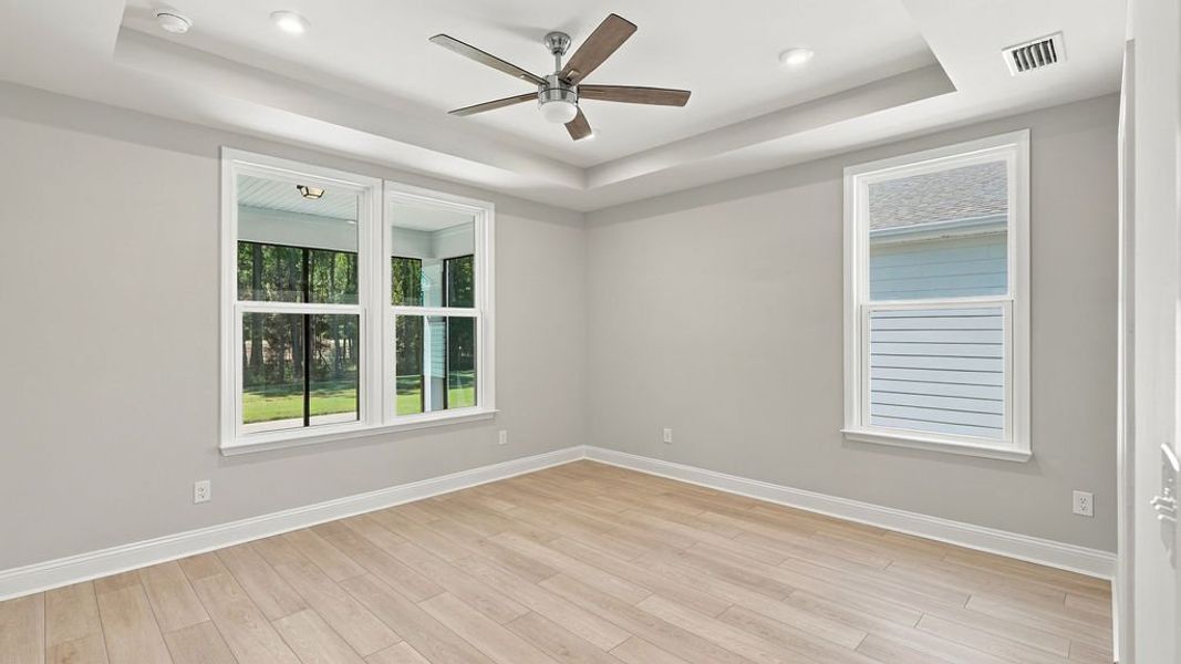 Spacious, unfurnished interior of a new home in Sun City Hilton Head, Bluffton (Image 20).