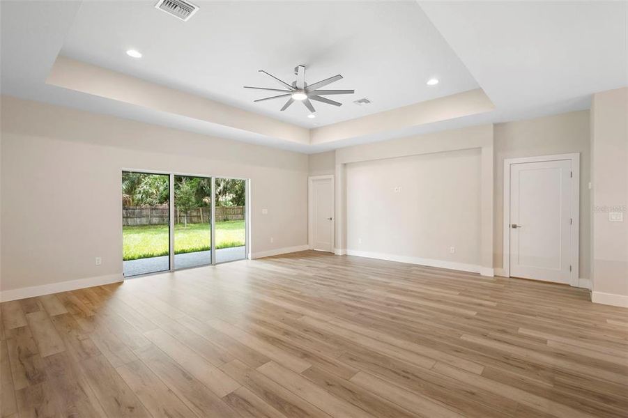 Spacious, unfurnished interior of a new home in , Lake Helen (Image 31).
