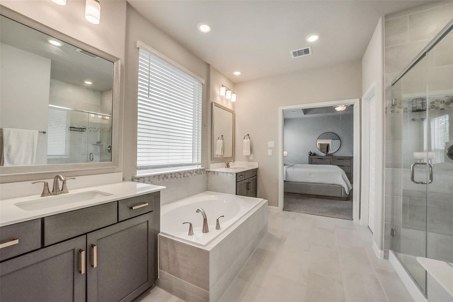 Furnished interior view inside a new home in , Houston (Image 19).