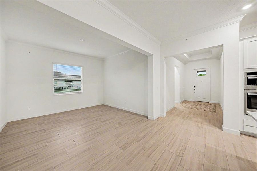 Spacious, unfurnished interior of a new home in , Wimauma (Image 20).