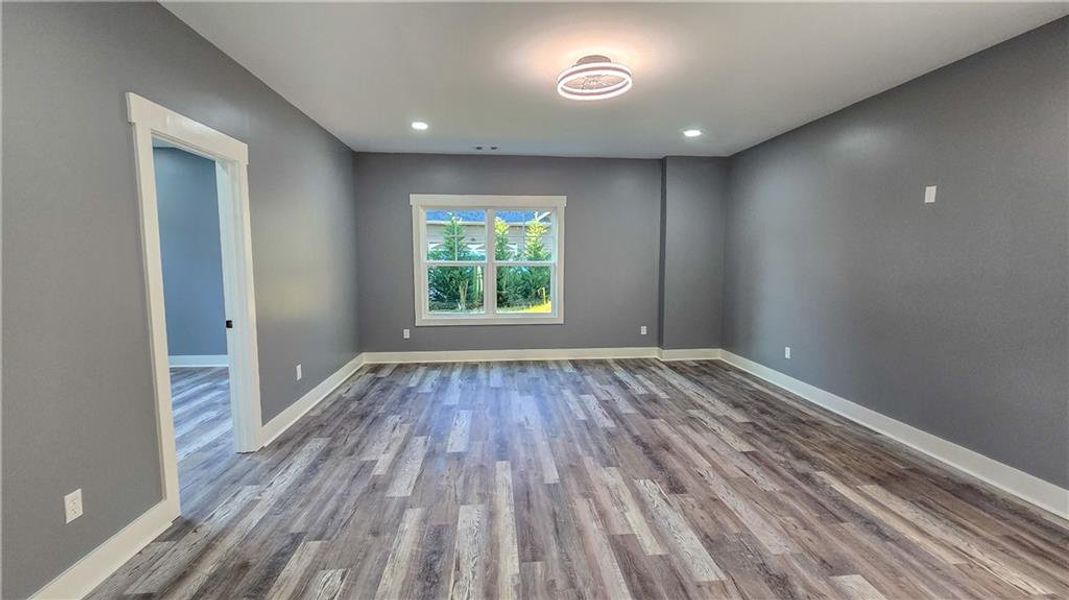 Spacious, unfurnished interior of a new home in , Talmo (Image 30). Spacious, unfurnished interior of a new home in , Talmo (Image 30).