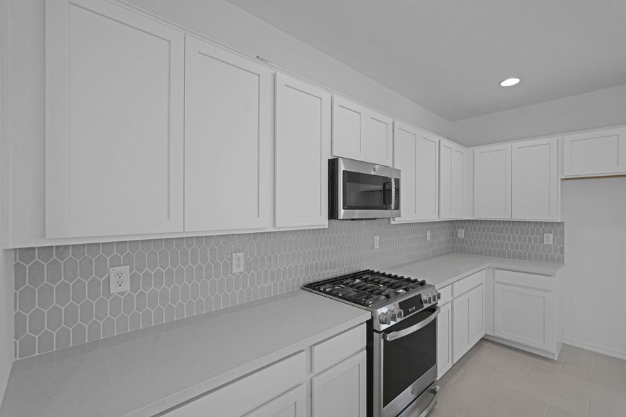 Furnished interior view inside a new home in Artisan at Asante Discovery Collection, Surprise (Image 14). Furnished interior view inside a new home in Artisan at Asante Discovery Collection, Surprise (Image 14).