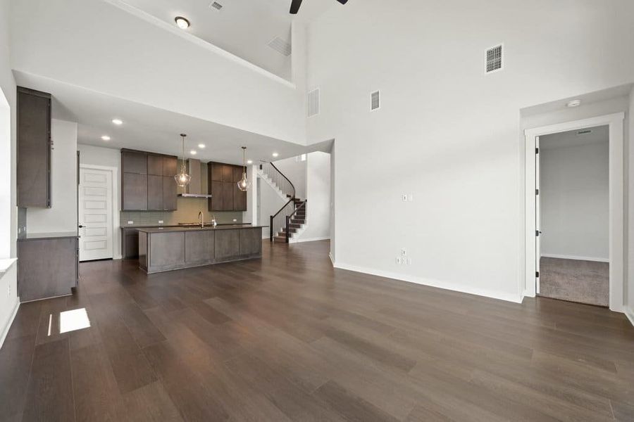 Spacious, unfurnished interior of a new home in Lariat, Liberty Hill (Image 22).