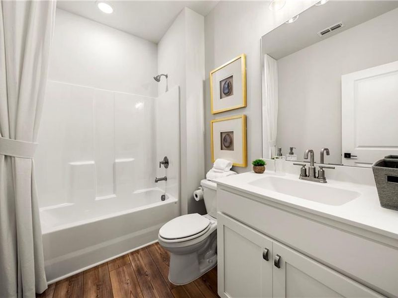 Furnished interior view inside a new home in Riverwood, Dallas (Image 53).