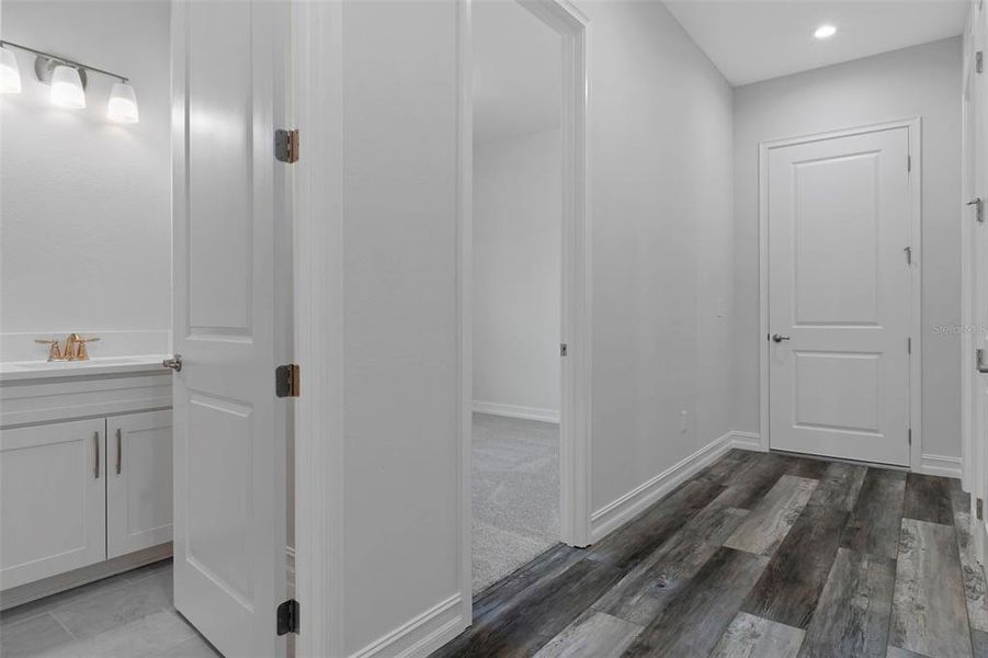 Spacious, unfurnished interior of a new home in Southern Hills Plantation, Brooksville (Image 21). Spacious, unfurnished interior of a new home in Southern Hills Plantation, Brooksville (Image 21).