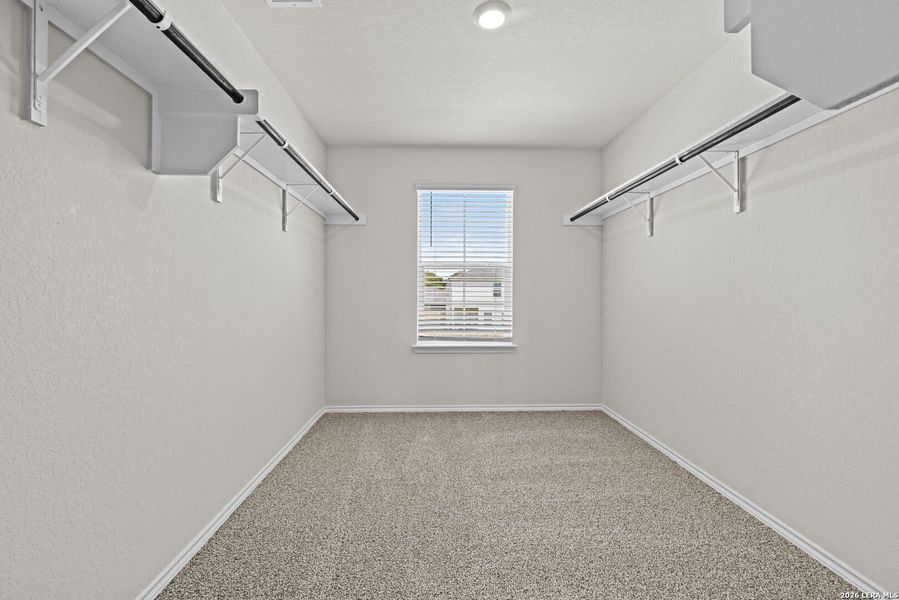 Spacious, unfurnished interior of a new home in Redbird Ranch, San Antonio (Image 12). Spacious, unfurnished interior of a new home in Redbird Ranch, San Antonio (Image 12).