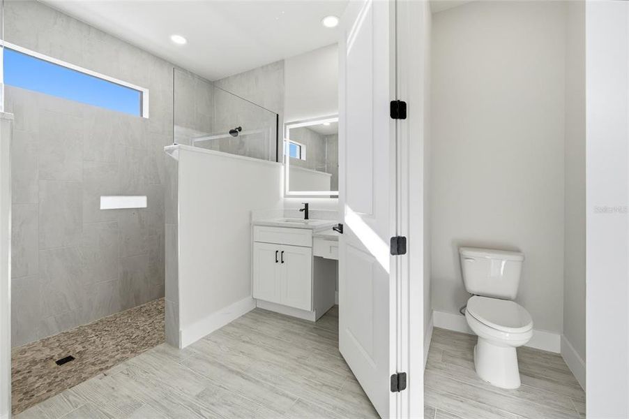 Furnished interior view inside a new home in , Port Charlotte (Image 12).