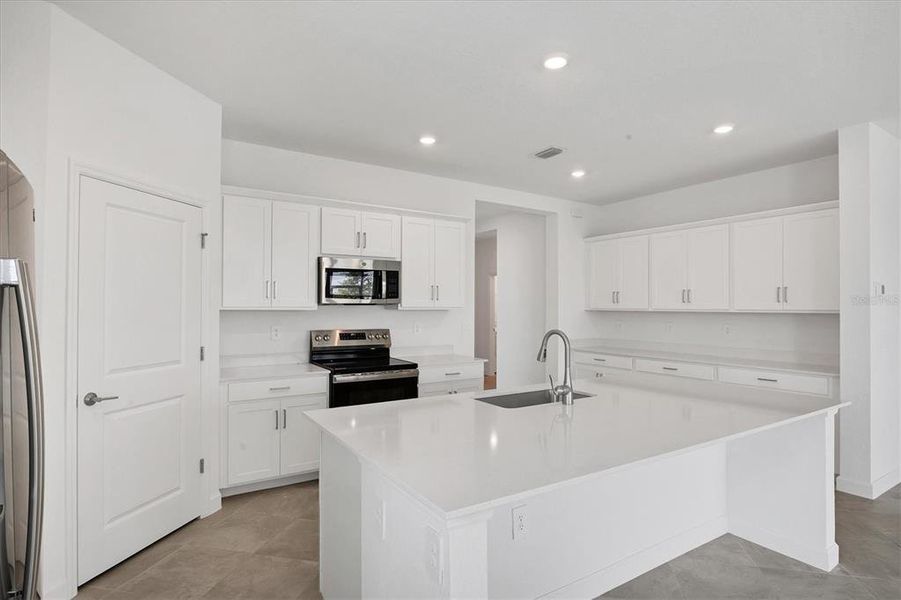 Furnished interior view inside a new home in , Port Charlotte (Image 8).