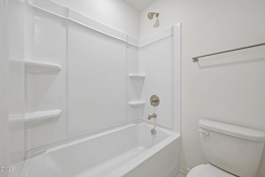 34-web-or-mls-Oakdale Dr-S2204-034 34-web-or-mls-Oakdale Dr-S2204-034