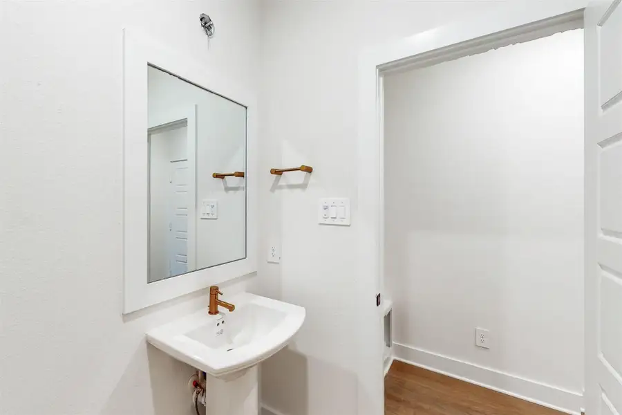 Furnished interior view inside a new home in Sorella, Tomball (Image 10).