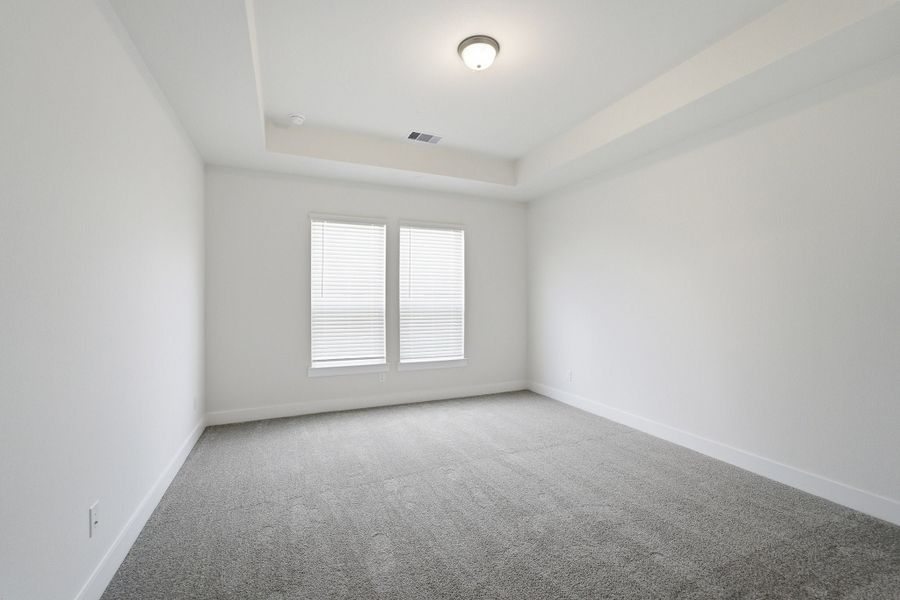 Spacious, unfurnished interior of a new home in Ashland, Angleton (Image 34).