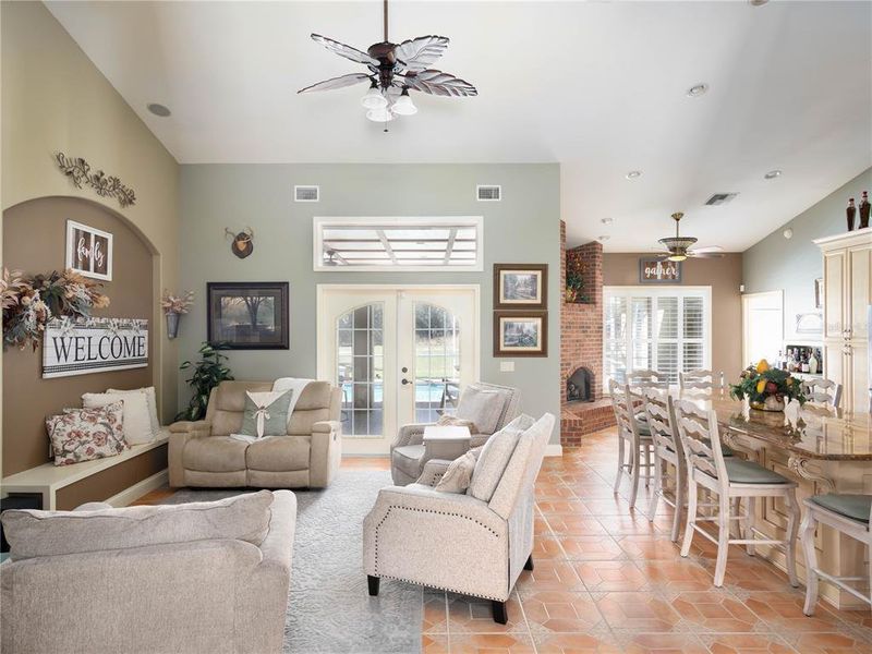 Furnished interior view inside a new home in , Ocklawaha (Image 12).