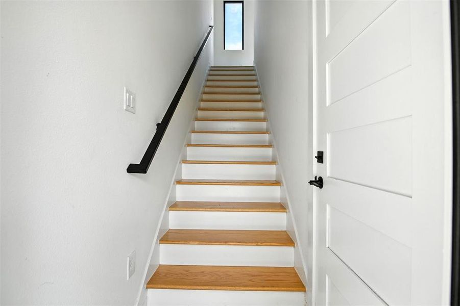 Spacious, unfurnished interior of a new home in , Dallas (Image 20).