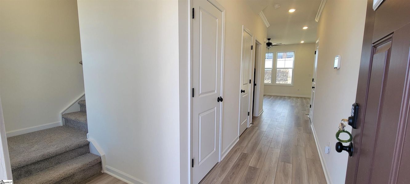 Spacious, unfurnished interior of a new home in Halton Oaks, Spartanburg (Image 14). Spacious, unfurnished interior of a new home in Halton Oaks, Spartanburg (Image 14).