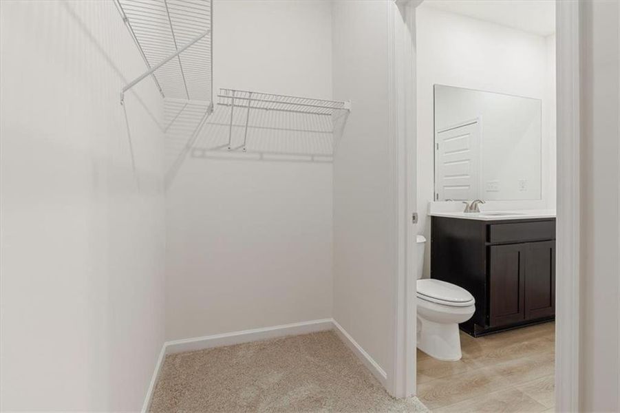 Spacious, unfurnished interior of a new home in Salacoa, Calhoun (Image 16).