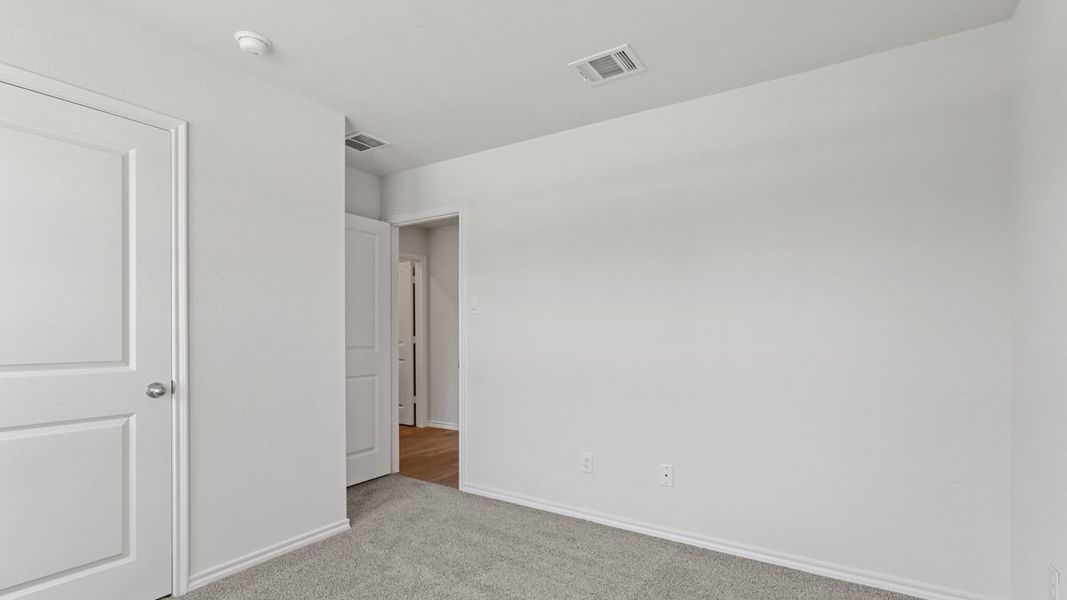 Spacious, unfurnished interior of a new home in Waverly Estates, Josephine (Image 22).