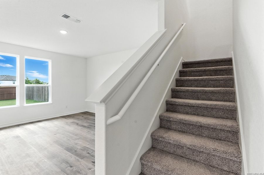 Spacious, unfurnished interior of a new home in Horizon Ridge, San Antonio (Image 23).