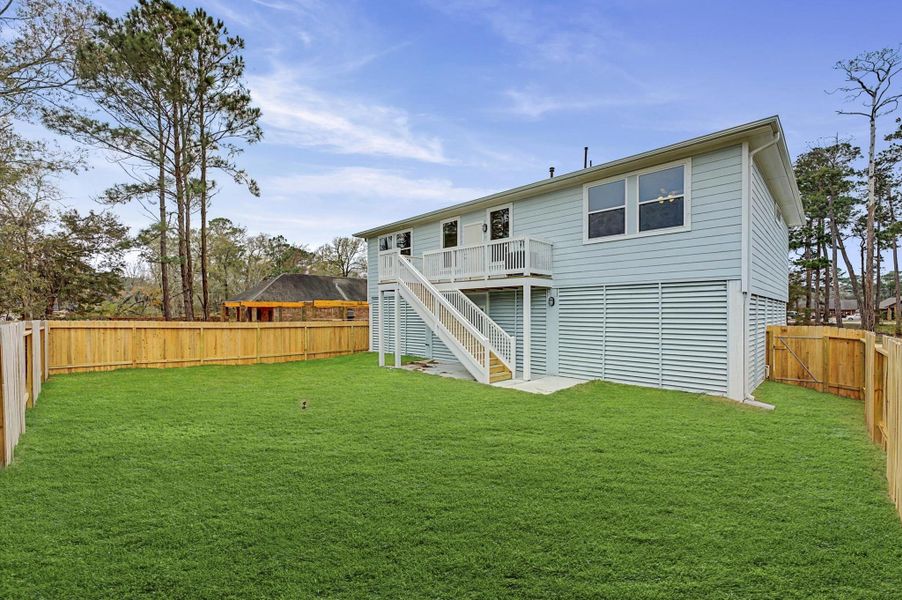 Exterior details and patio area of a home in Peacock Isle, Dickinson (Image 17).