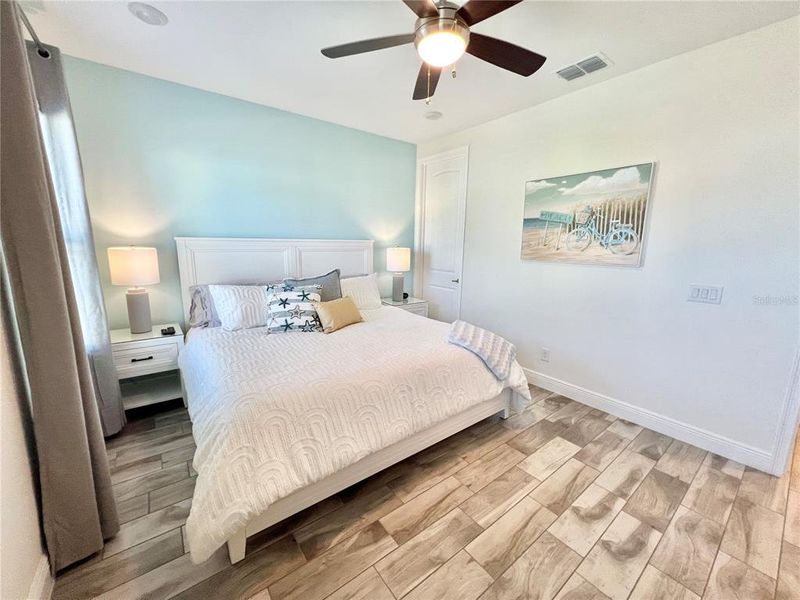 Furnished interior view inside a new home in , Kissimmee (Image 8).