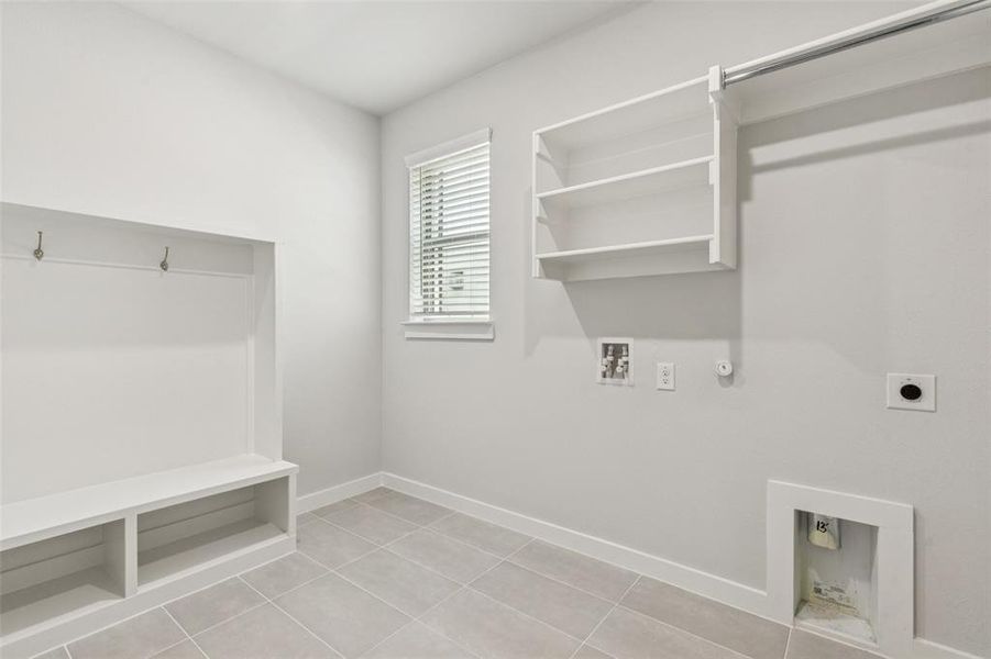 Image 37 of a home in Cross Creek Meadows.